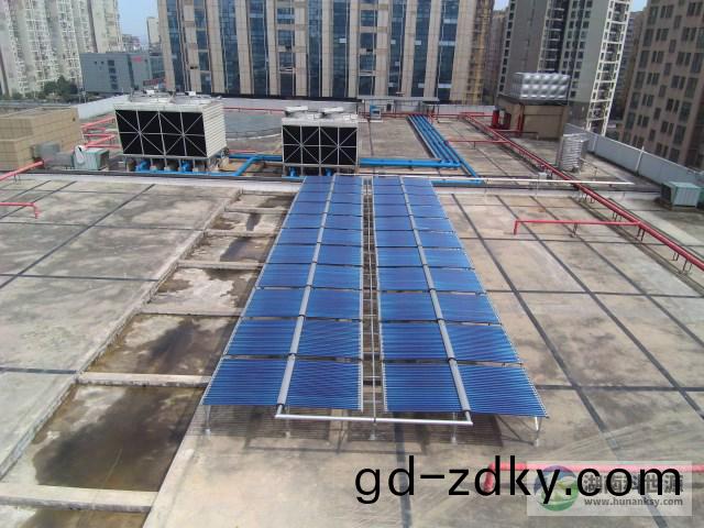深國(guo)投(tou)（龍灣）商業廣場太陽能熱水(shui)係統工程