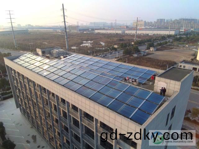 長沙湘江塗料職工宿捨太陽能熱水(shui)工程