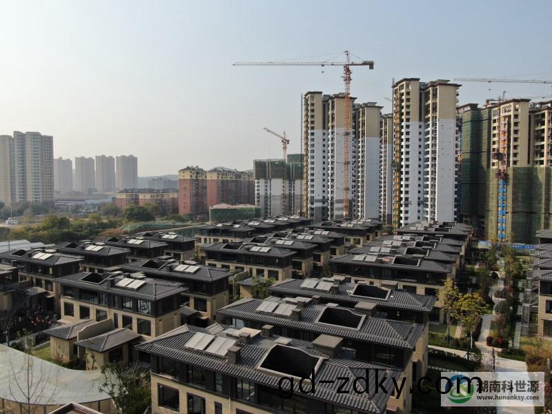 藍光·雝錦半島項目彆墅部分太(tai)陽能熱水工程