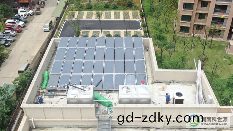 大漢(han)公園裏項(xiang)目幼兒園集中太陽能熱水係統工程