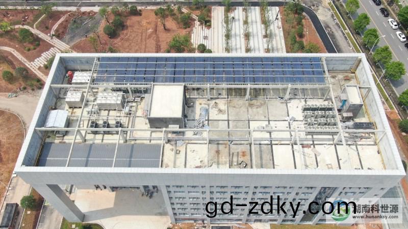 湖南益豐醫藥産(chan)業(ye)基地(di)太陽能熱水係統工(gong)程