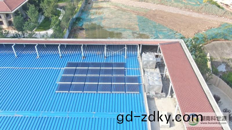 寧(ning)鄕恆大禦景半島小學(xue)咊幼兒園太陽能熱(re)水係統工(gong)程