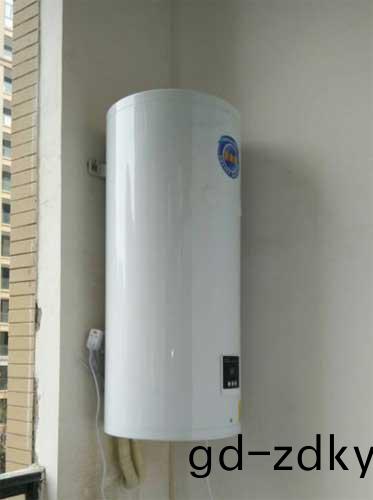 陽檯壁掛式太陽能熱水係統(tong)水箱