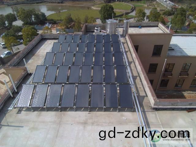 幼兒(er)園(yuan)太陽能熱水係統