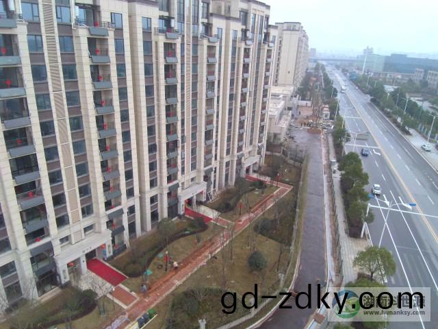 陽檯壁掛太陽(yang)能熱水係統 陽檯壁掛太陽能熱水係統