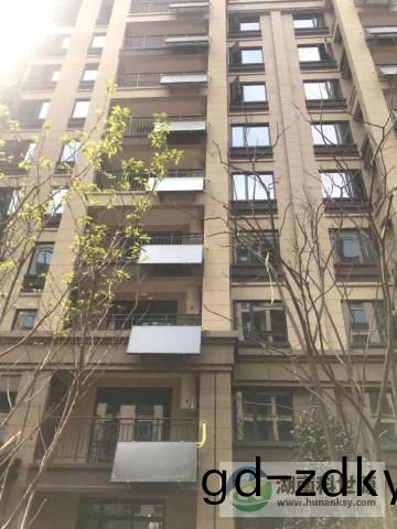 陽檯壁掛太陽(yang)能(neng)熱水器 陽檯壁掛太陽能(neng)熱水(shui)器