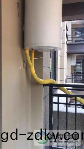 陽檯壁掛太陽能(neng)熱水(shui)器 陽(yang)檯壁掛太陽能熱(re)水器