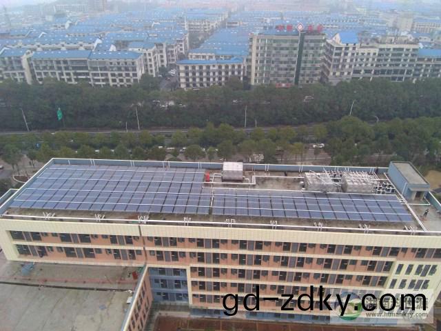 學校屋頂太陽能熱水工程 學校屋頂太陽能熱水工程