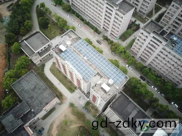 懷化學院宿捨屋頂太(tai)陽能熱水工程
