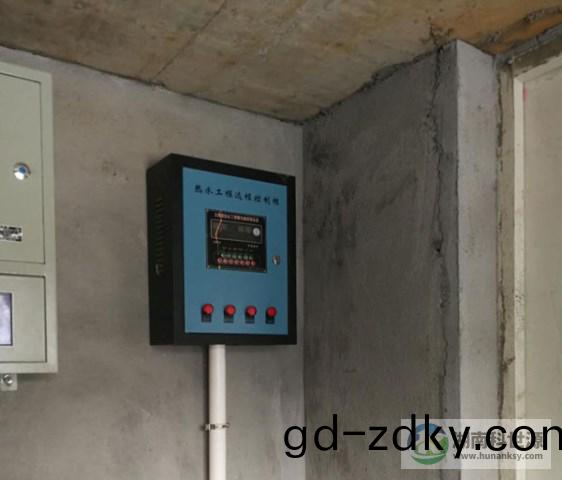 太陽(yang)能熱水控製係(xi)統