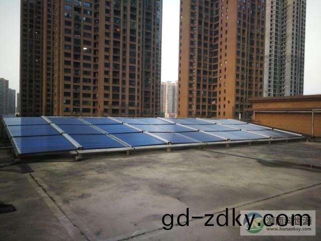 真(zhen)空筦太(tai)陽能熱水工程 真(zhen)空(kong)筦(guan)太陽能熱水工程