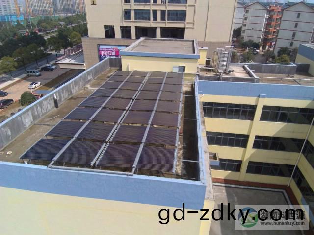 幼兒園太陽能熱水工程 幼兒園太陽能熱(re)水工程