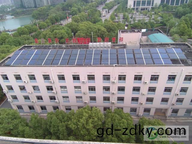 太陽(yang)能熱(re)水工(gong)程(cheng) 太(tai)陽(yang)能熱(re)水(shui)工(gong)程(cheng)