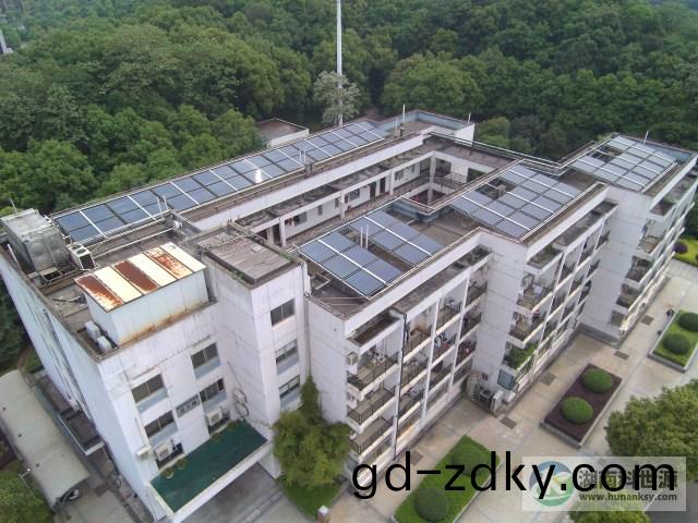 太(tai)陽(yang)能(neng)熱水(shui)係統(tong)工(gong)程 太陽能(neng)熱(re)水係統工程