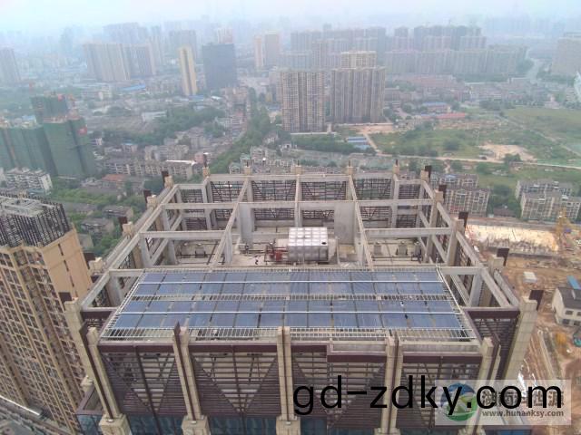 屋頂架構層太陽能熱(re)水係統 屋頂架構層太陽能(neng)熱水(shui)係統