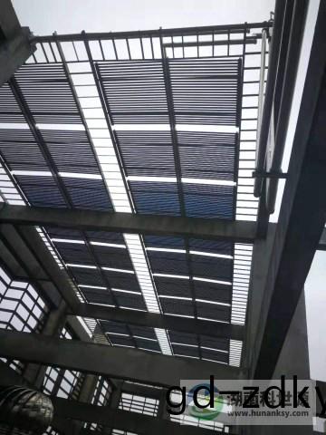 屋(wu)頂(ding)架(jia)構層太陽能(neng)熱水係統 屋頂架(jia)構層(ceng)太(tai)陽能熱水係統