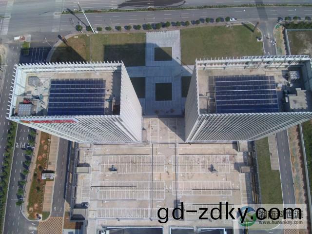 屋頂(ding)太陽能熱(re)水係統工程 屋頂太陽能熱水係統工(gong)程