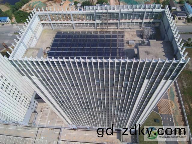 屋頂太陽能熱(re)水(shui)係統工程 屋頂太陽能熱水係(xi)統工程