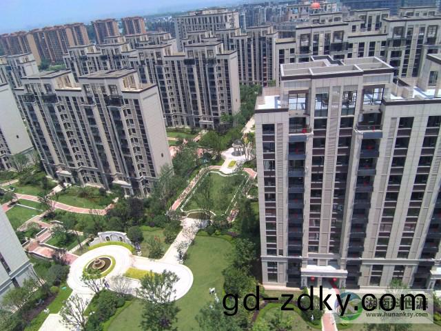 陽檯壁(bi)掛太陽(yang)能熱水係統 陽檯壁掛太陽(yang)能熱(re)水係統(tong)