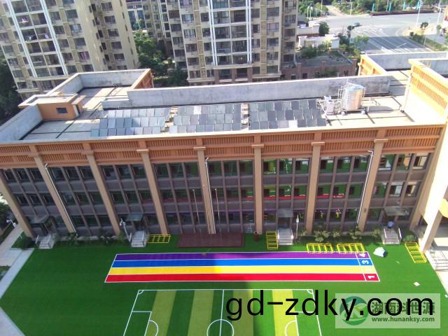 幼兒園平闆太(tai)陽能熱水係統 幼(you)兒園平闆太陽能熱(re)水係統(tong)