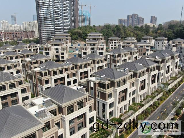 太陽能熱水器(qi) 太陽能熱水(shui)器