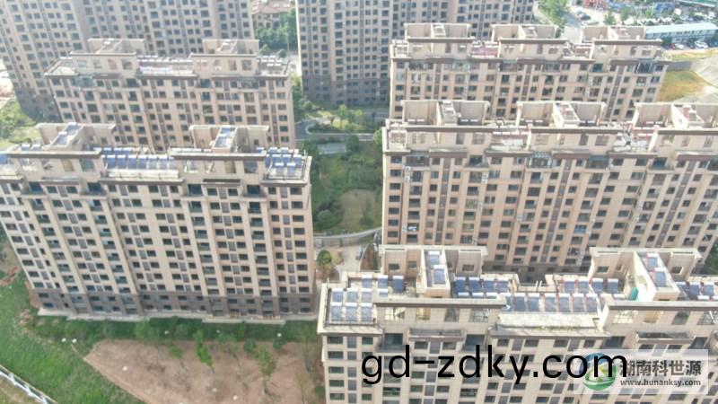 一體式太陽(yang)能熱水器 一體式太陽能熱水器