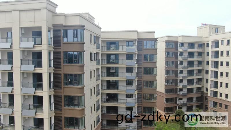 陽檯壁掛太陽能熱水器(qi) 陽檯壁(bi)掛太陽能(neng)熱水器