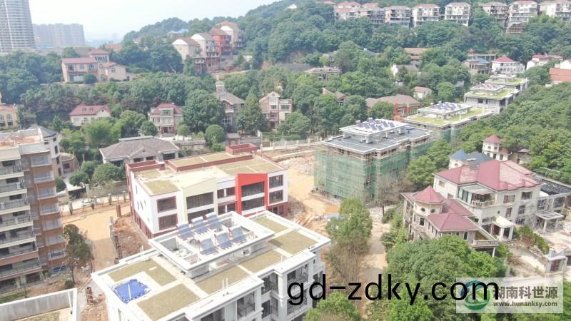 一體落水(shui)式太陽能熱水(shui)器 一體落水式太(tai)陽能熱水器