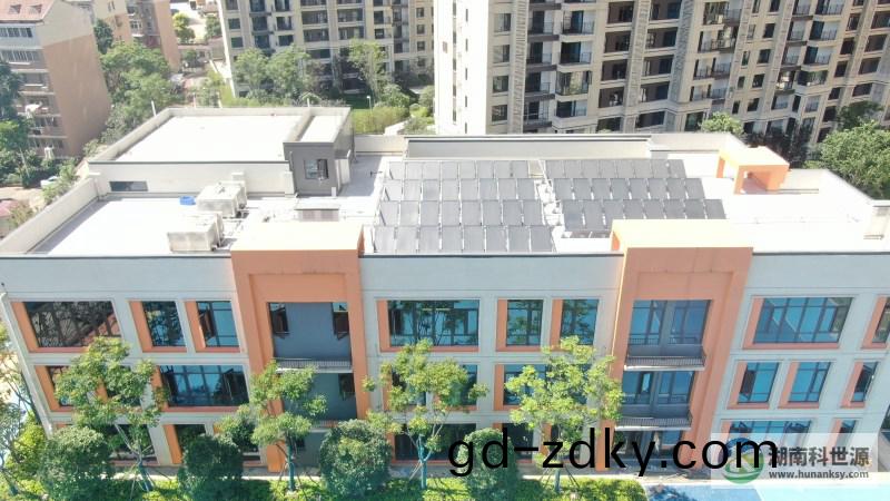 幼(you)兒園太陽能熱水係統(tong)工程 幼兒園太陽能熱水係統工程